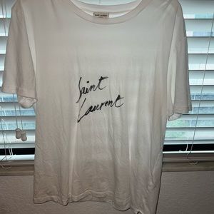 Women’s tshirt